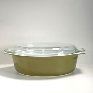 Vintage Pyrex Oval Casserole Dish Model 045 2.5-Quart with Glass Lid Verde